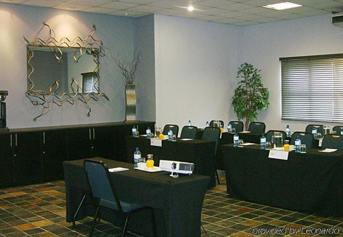 Protea Hotel By Marriott Polokwane Landmark Luaran gambar