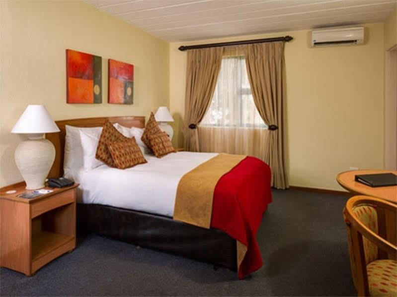 Protea Hotel By Marriott Polokwane Landmark Luaran gambar